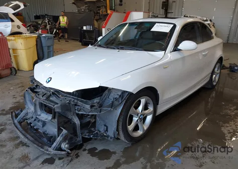 2009 BMW 128I из США, поврежденный, VIN WBAUP93549VF48396